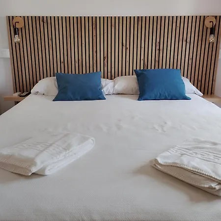 Cabalo Furado 3* Tui